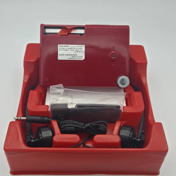 Sharp JC-1G (R) Cassette Player - Picture 4 of 10